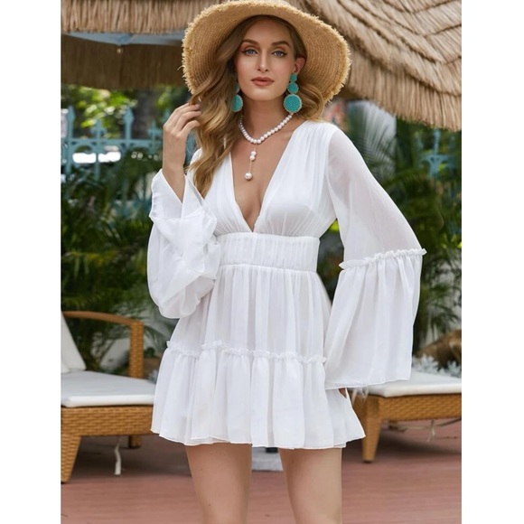 MISS ORD PLUNGING NECK BELL SLEEVE DRESS - Picture 1 of 8